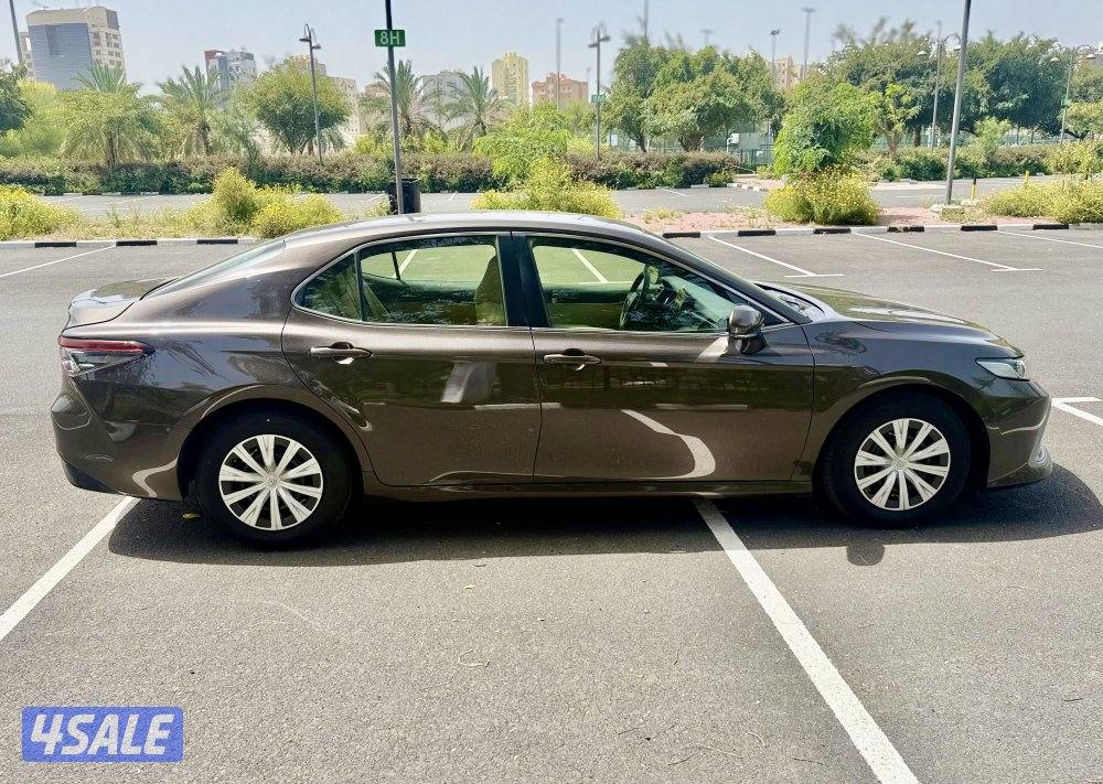 للبيع كامري 2021 عداد 42 الف بس5