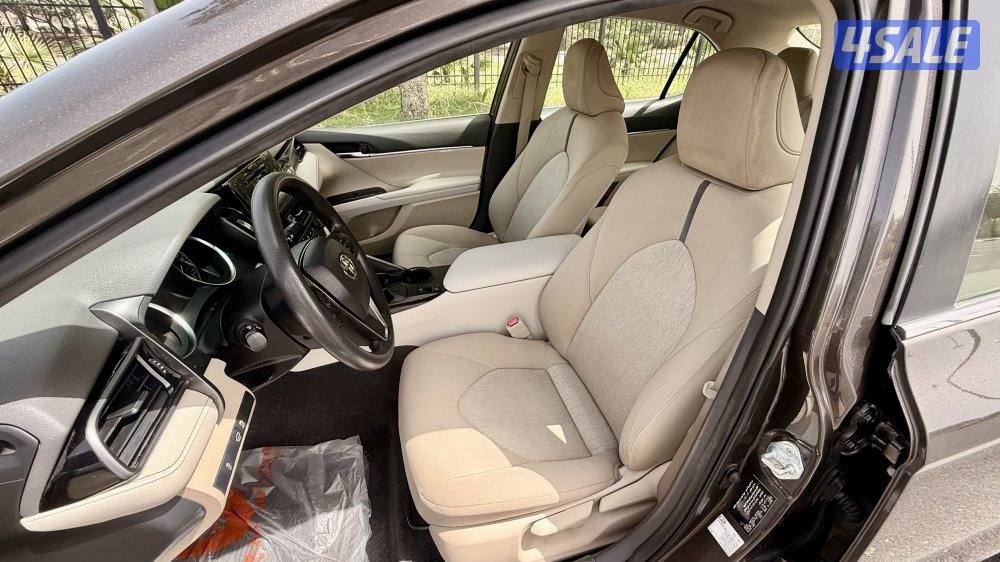 للبيع كامري 2021 عداد 42 الف بس7