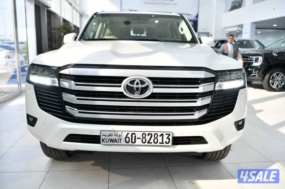 تويوتا لاند كروزر GXR توين تيربو1