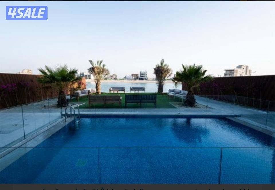 للبيع شاليه علي الخور مباشرة مساحة 528م/واجهة 16متر2