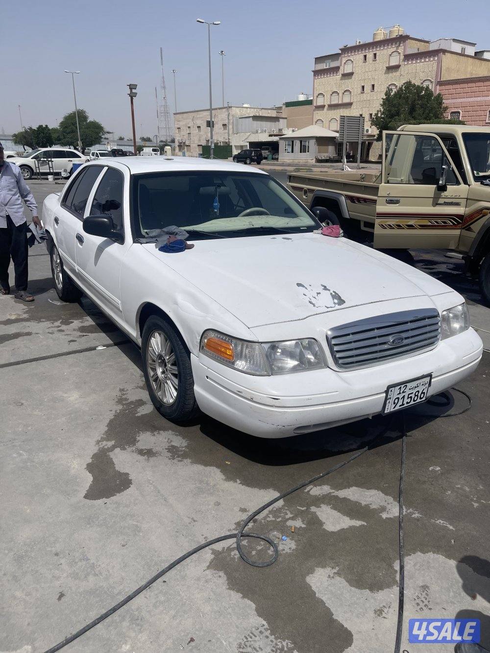 للبيع فورد فكتوريا3