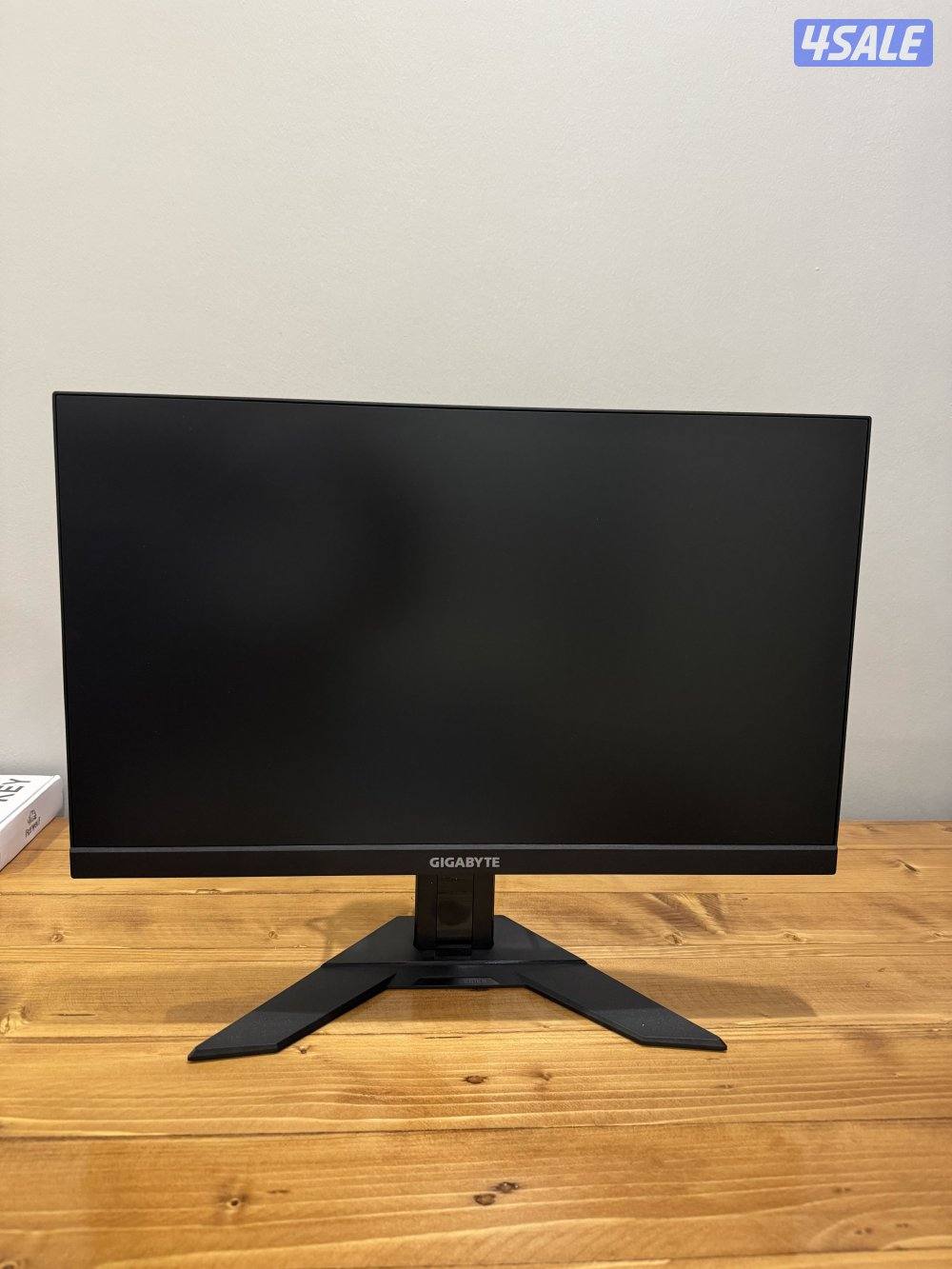 للبيع شاشة قيمنق4