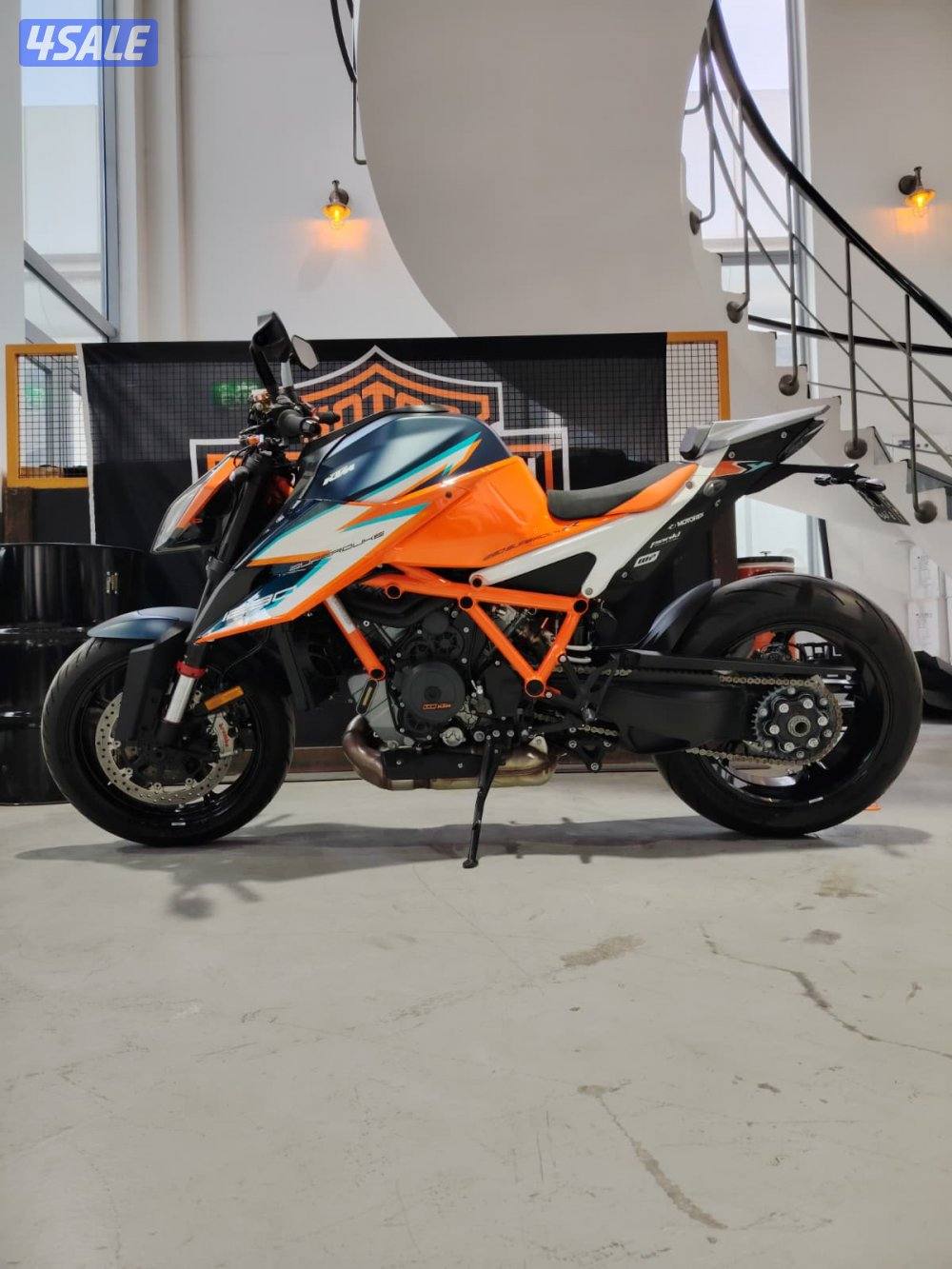 2021 KTM 1290 Super Duke R0