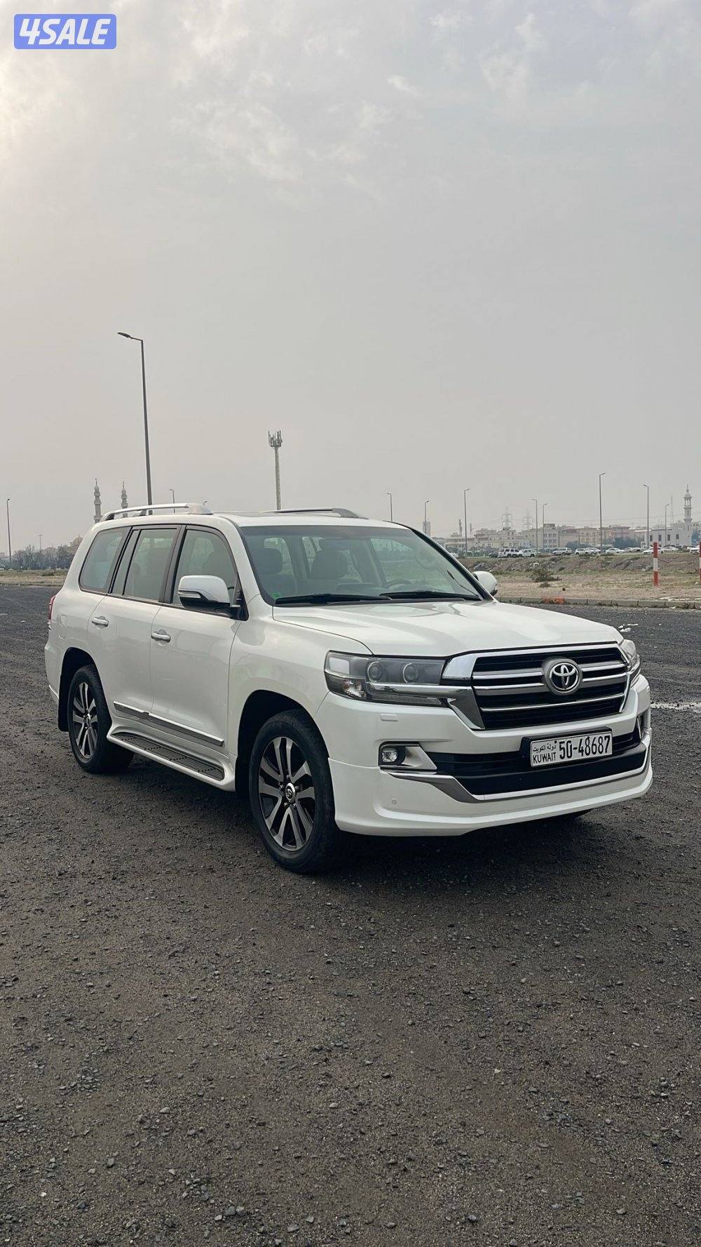 لاند كروز تورينق مخمل 2019 الساير بحاله الوكاله عداد 131 الف1