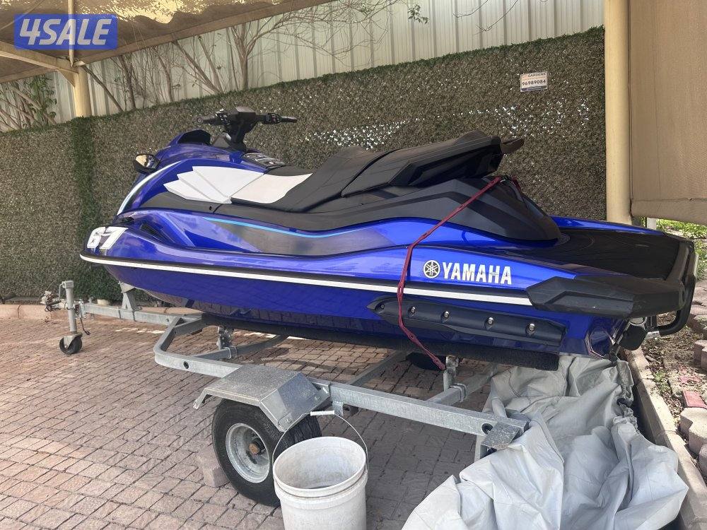 للبيع جت سكي yamaha GP1800R نظيف و بحالة الوكاله ما يحتاج شي5