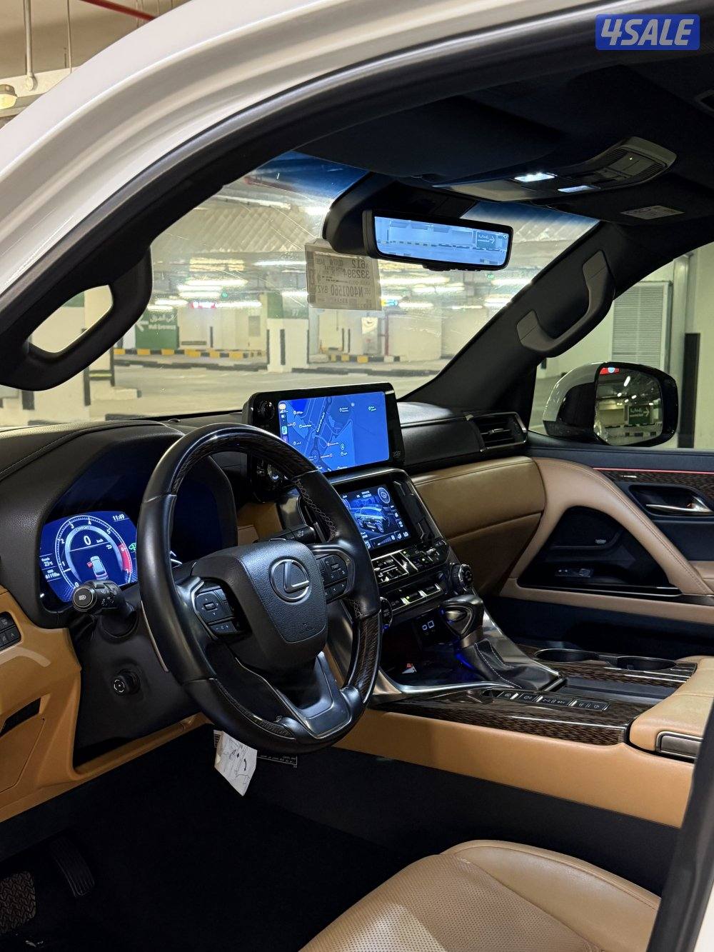 للبيع لكزس Lx600 صبغ وكالة عداد 61 الف4