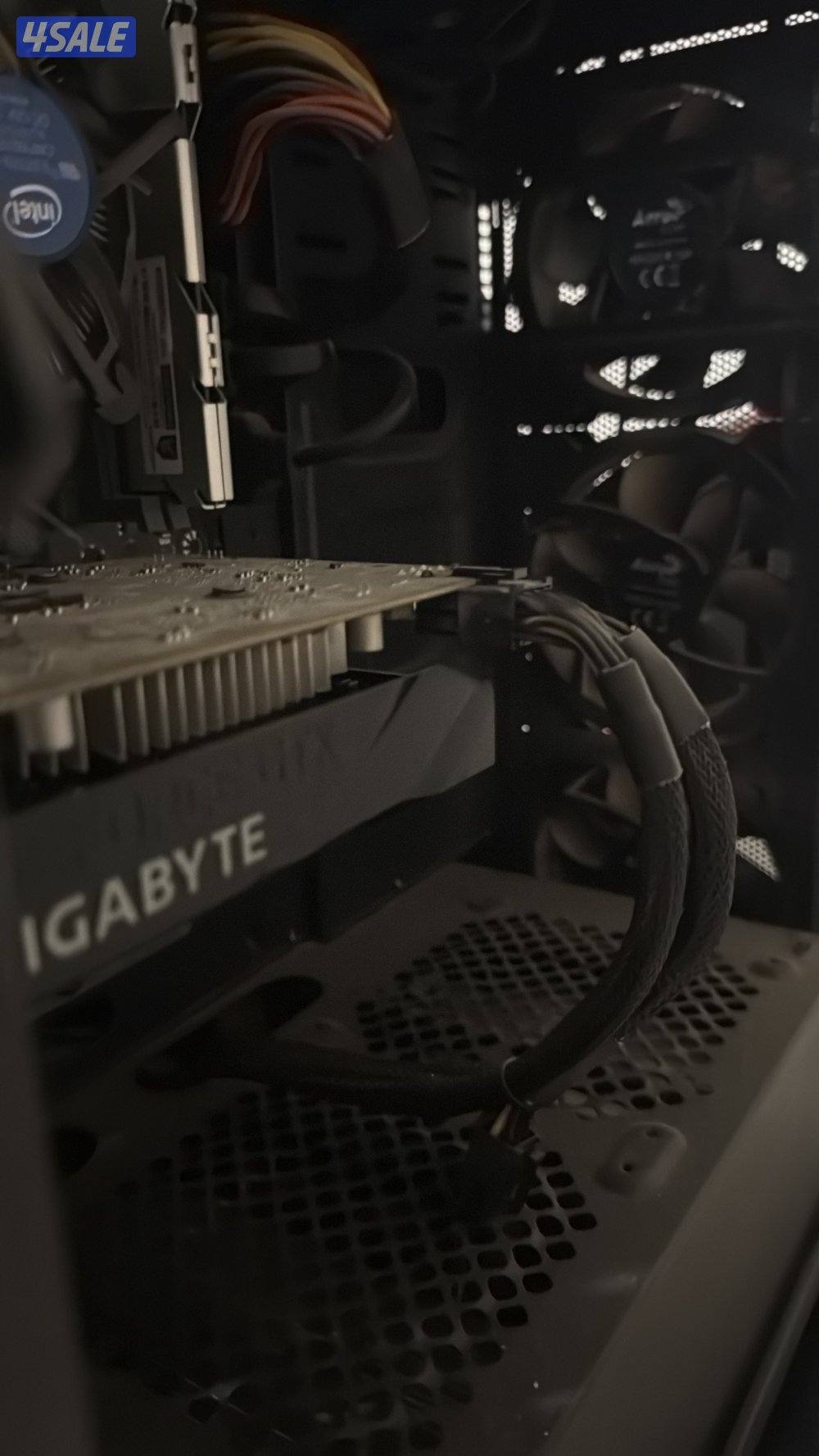 للبيع بي سي1