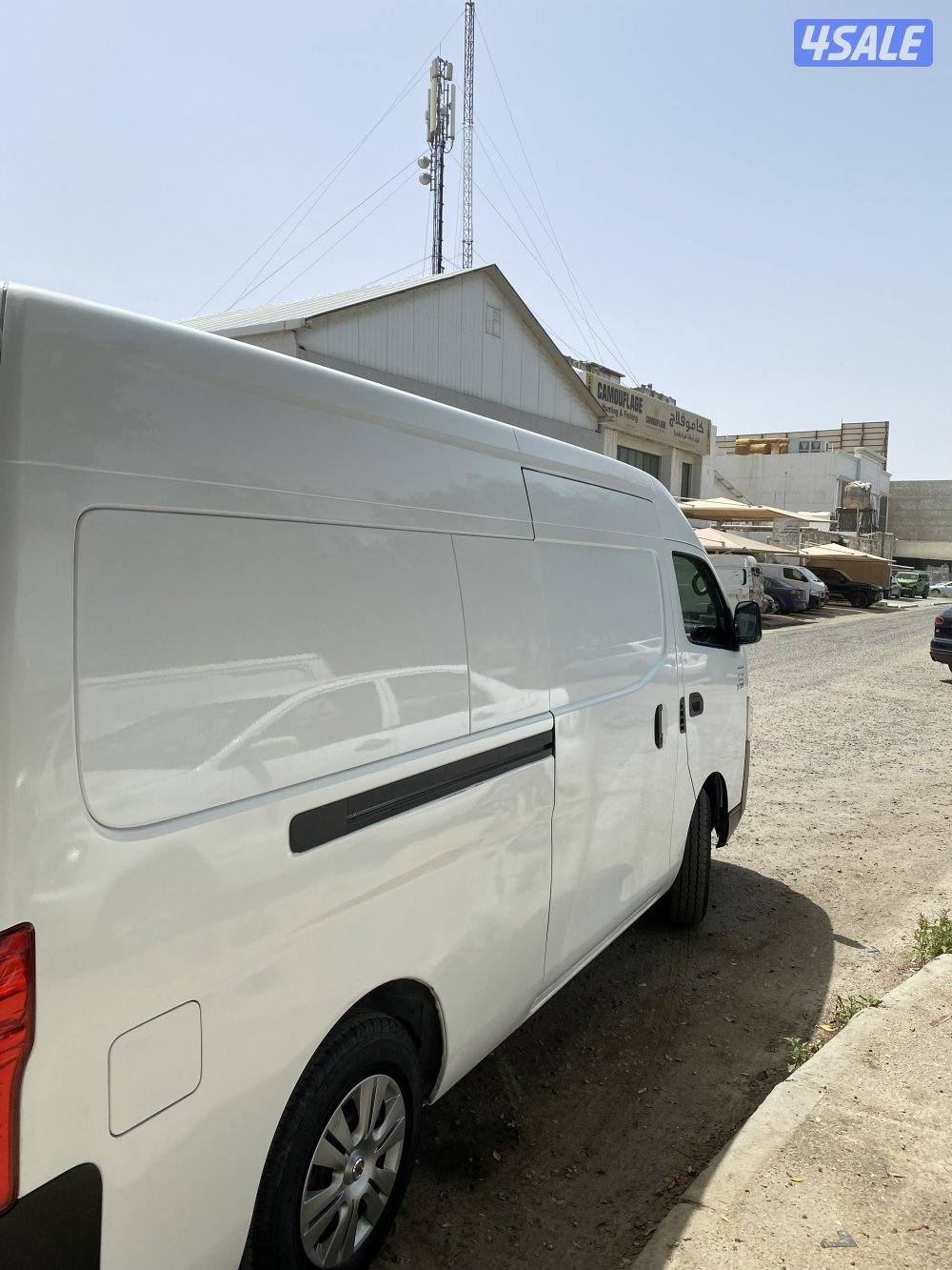 للبيع باص نيسان مغفل موديل 2022 ماشي 60 ألف شرط الفحص0