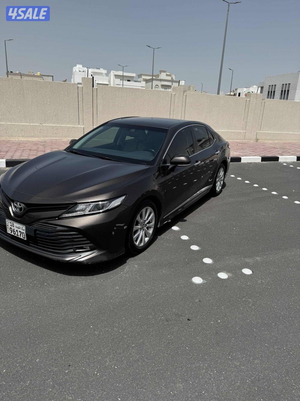 للبيع كامري 2020 GLE1