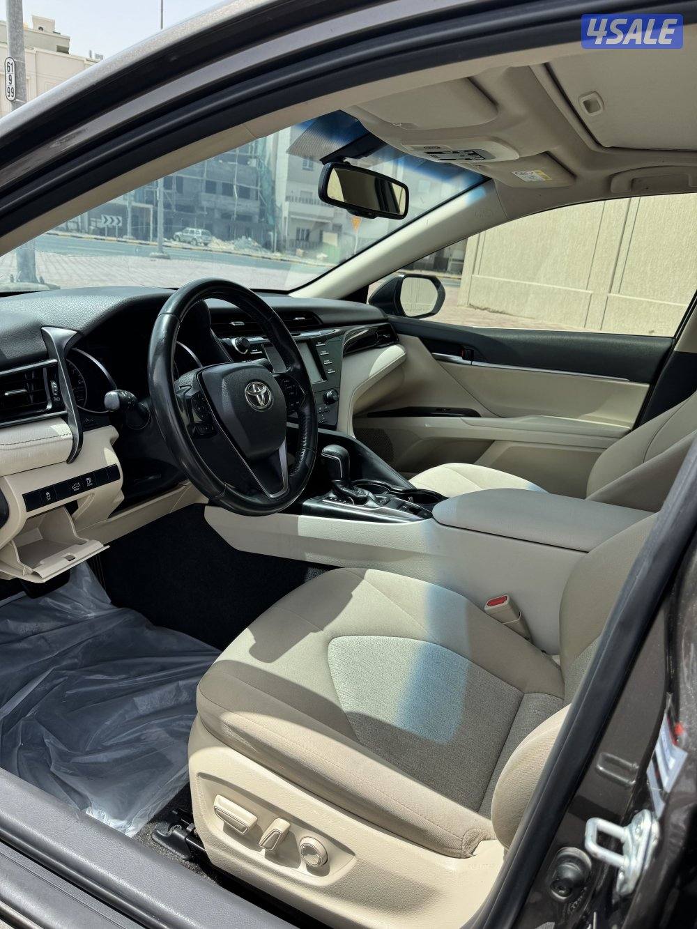 للبيع كامري 2020 GLE5