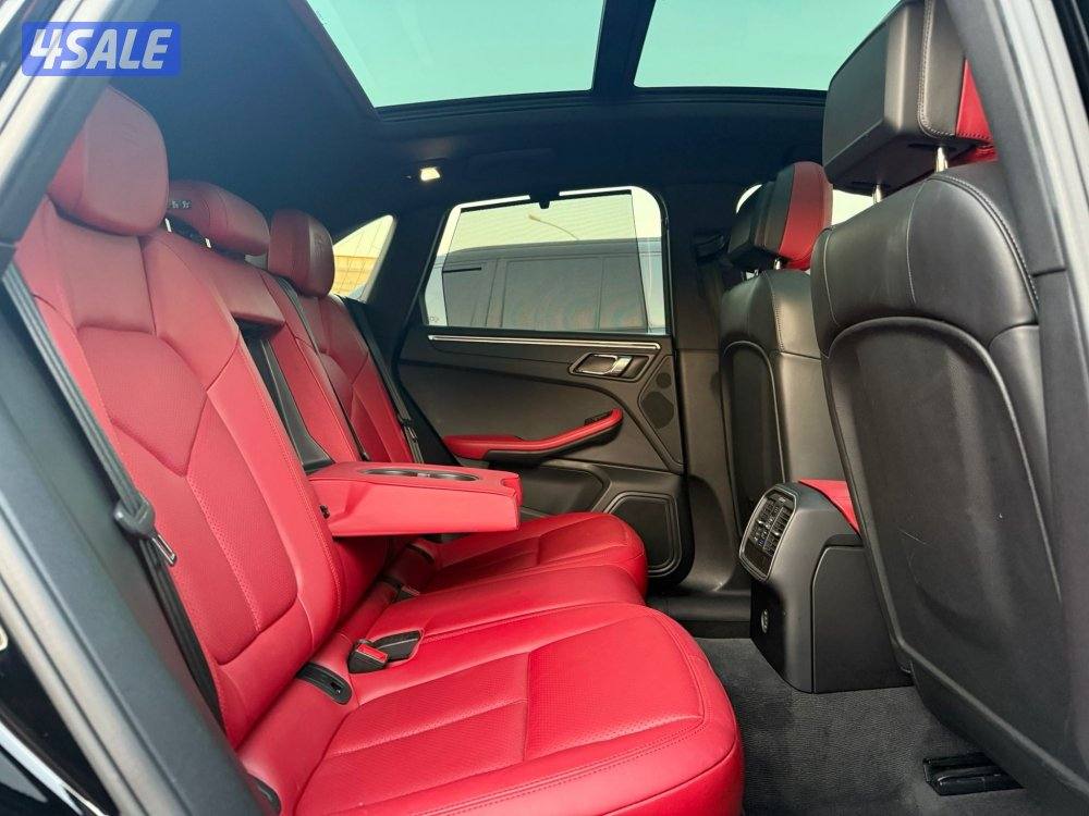 PORSCHE MACAN _20189