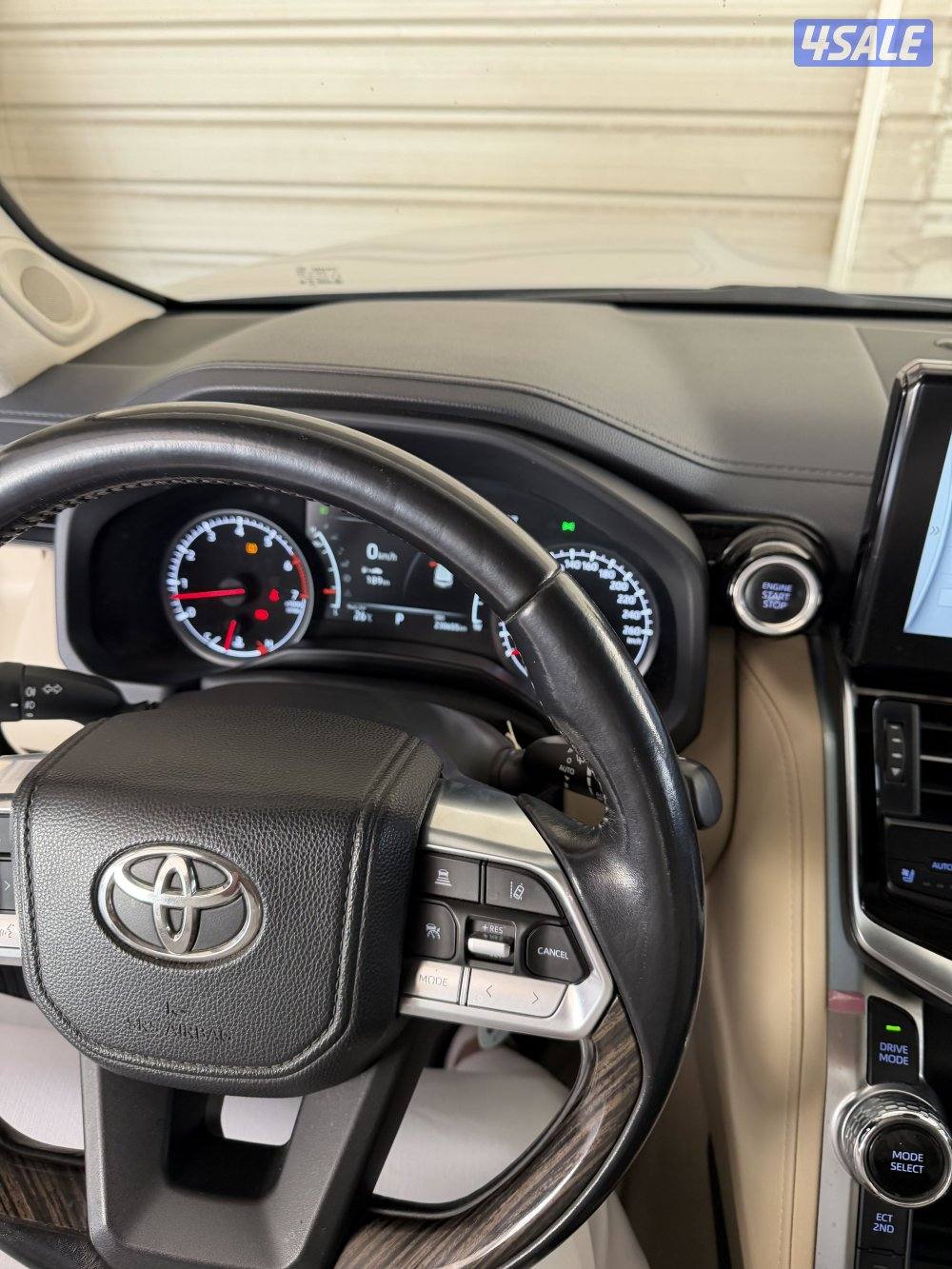 للبيع  لاندكروزر2022 VX تون تيربو4