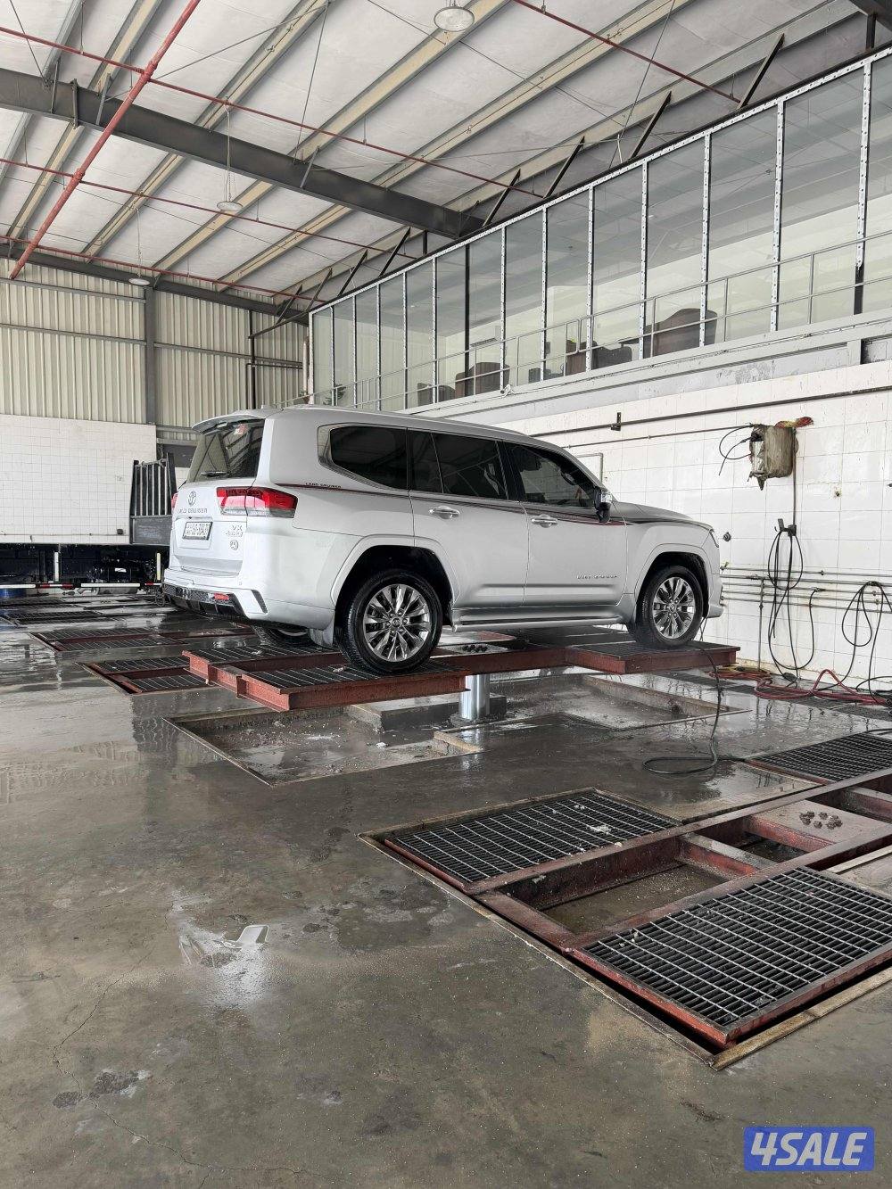 للبيع  لاندكروزر2022 VX تون تيربو6