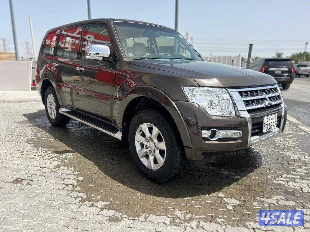 ميتسوبيشى باجيرو  موديل 2020 ماشى 17.000 k.m وارد الملا . صبغ وكالة1