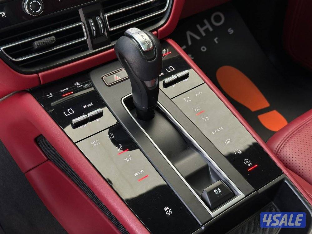 بورشهMACCAN موديل2022 عداد80الف وارد بهبهاني سيرفس ميجر حديث11