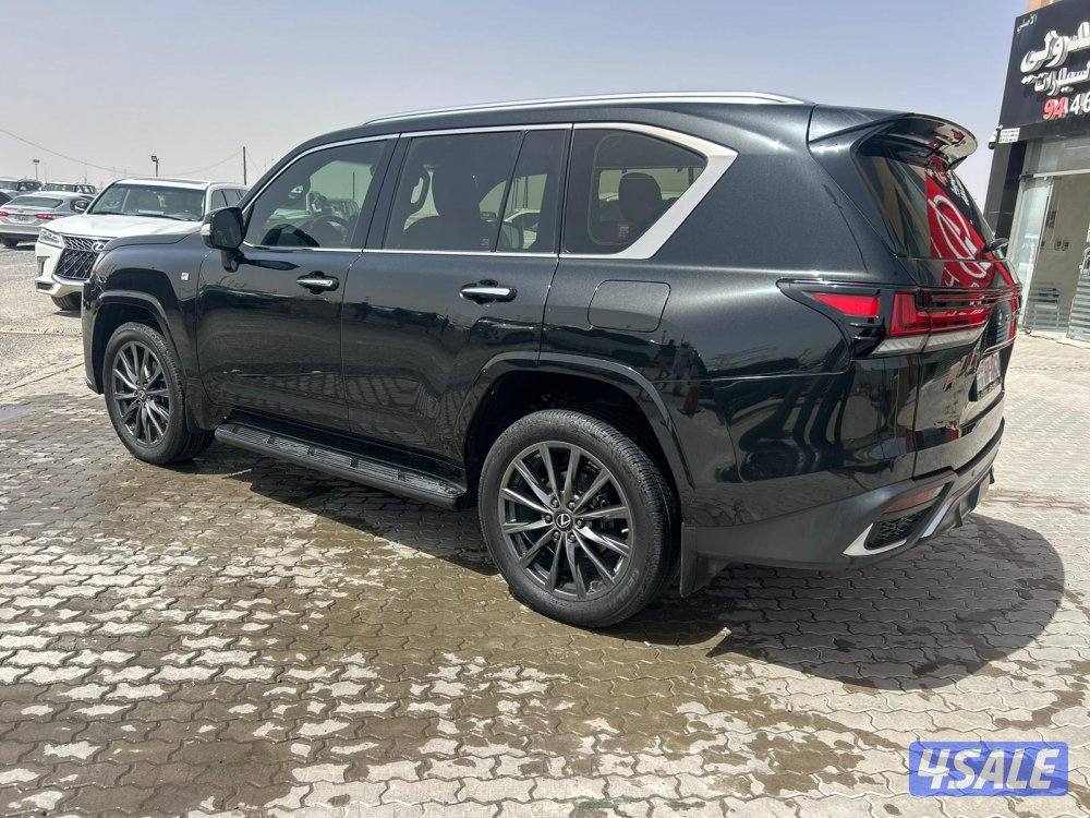 لكزس F.SPORT LX600 twin turbo.V6 موديل 2022  ماشى 71.000 k.m3