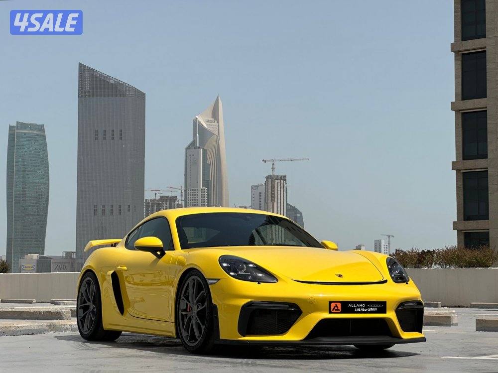 بورشهCAYMAN GT4(قيرعادي) موديل2020 وارد البحرين عداد22الف سيرفس منتظم1