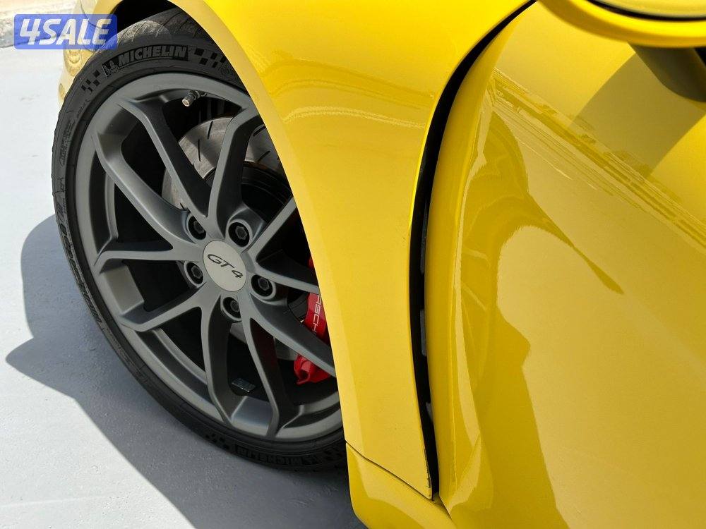 بورشهCAYMAN GT4(قيرعادي) موديل2020 وارد البحرين عداد22الف سيرفس منتظم7