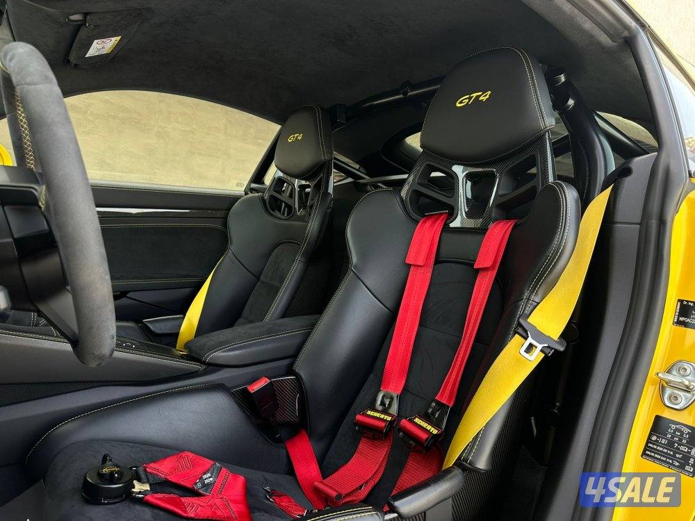 بورشهCAYMAN GT4(قيرعادي) موديل2020 وارد البحرين عداد22الف سيرفس منتظم12