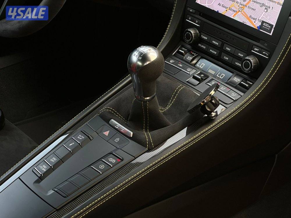 بورشهCAYMAN GT4(قيرعادي) موديل2020 وارد البحرين عداد22الف سيرفس منتظم14