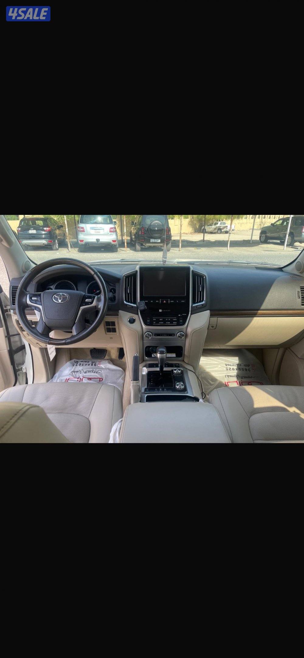 لاندكروز VXR 2019 ابيض1