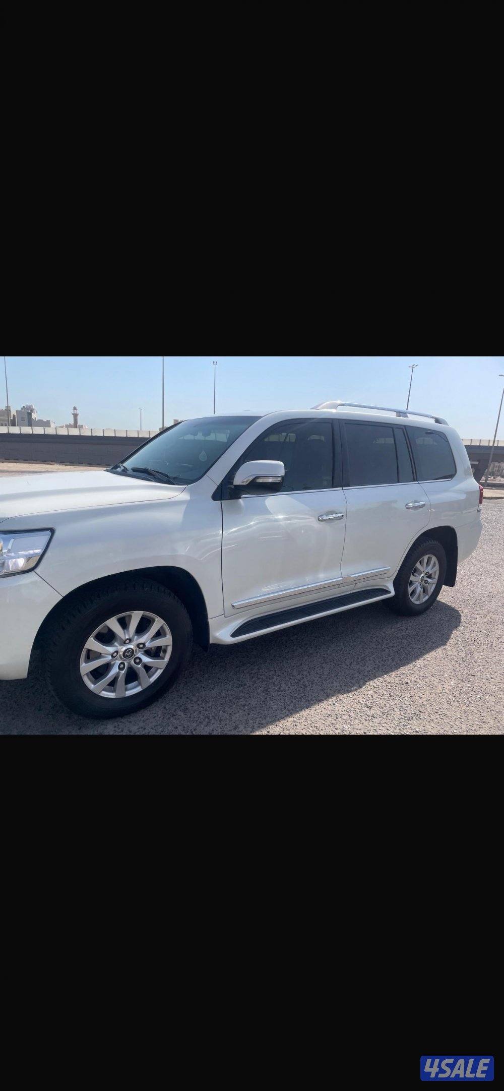 لاندكروز VXR 2019 ابيض2