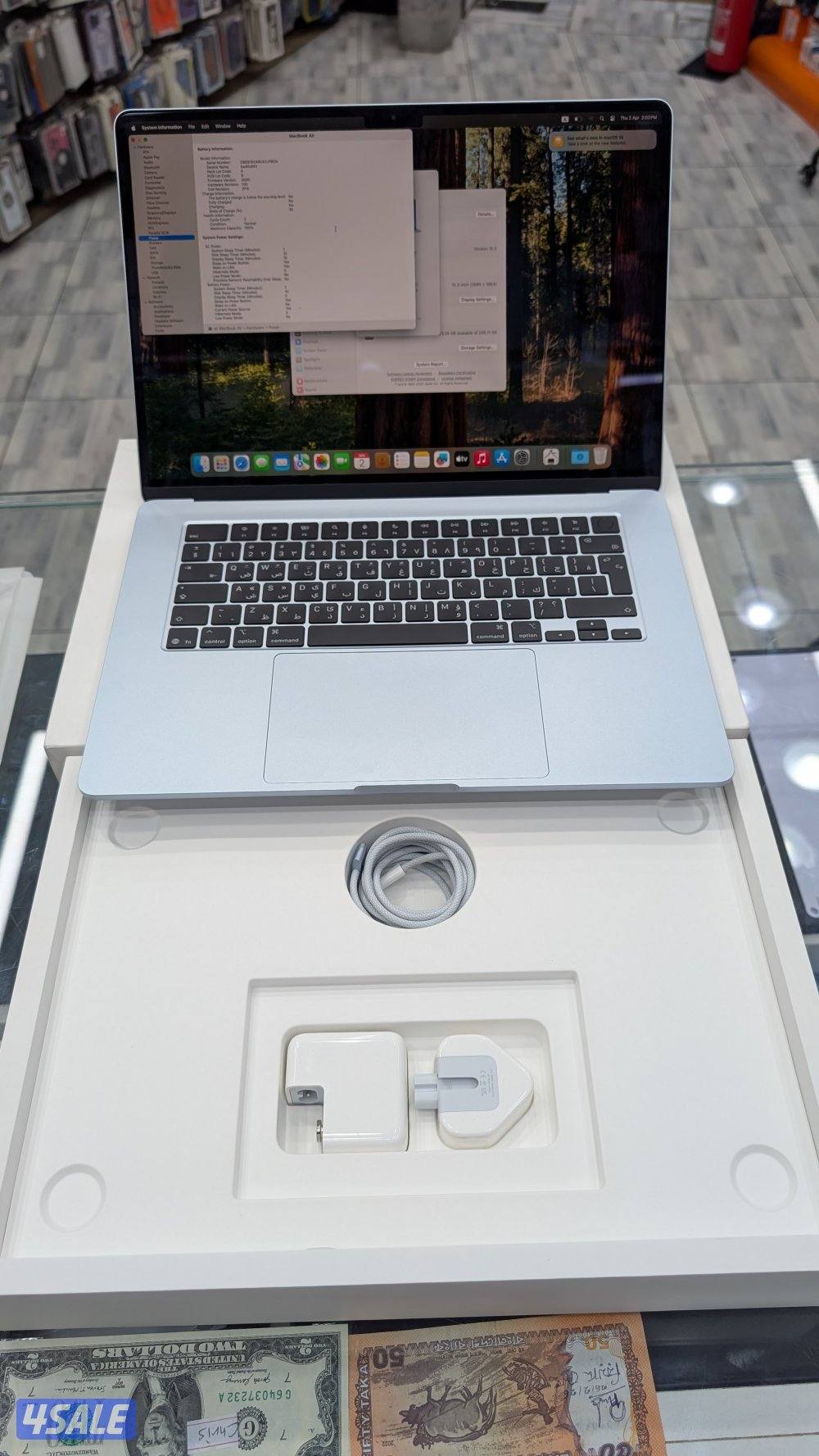 Apple iPad Air M4 (15 inch)0