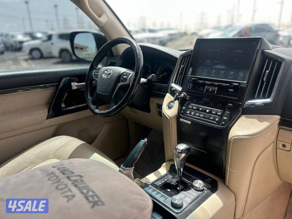 لاند كروزر GX.R-قراند تورينق .V8 موديل 2020 ماشى 145.000 k.m7