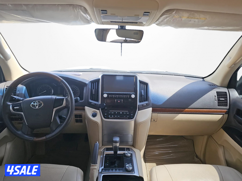 Toyota Land Cruiser4