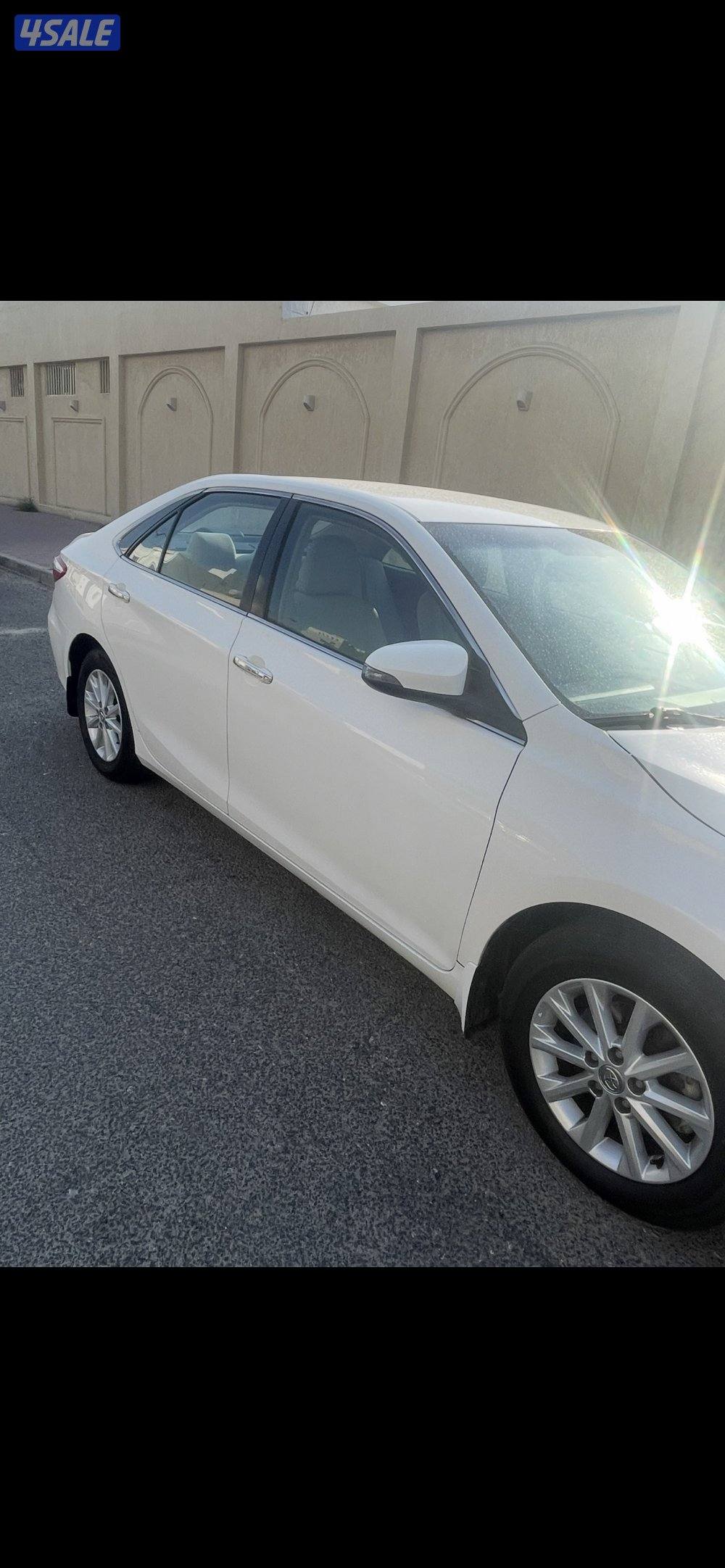 سياره عندي. من ٧ سنوات. بس طقه. خفيفه من وره. م/٢٠١٧ في عديليه0