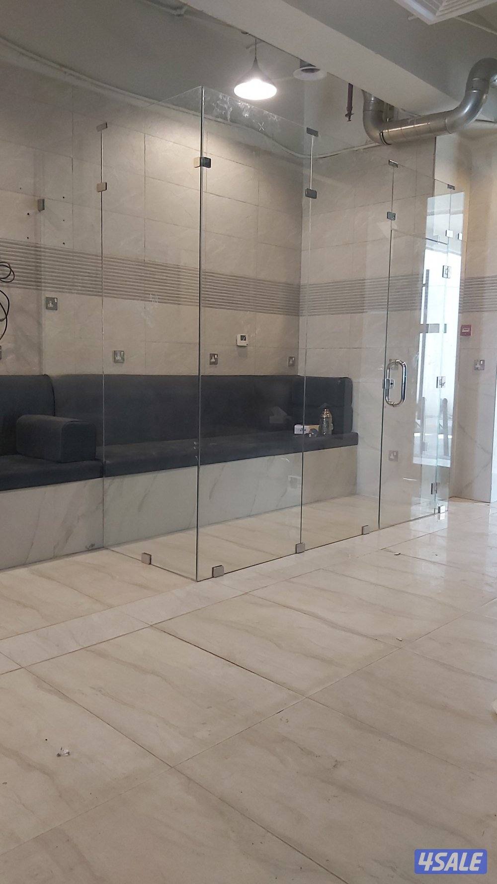 فني تركيب زجاج ومرايا4