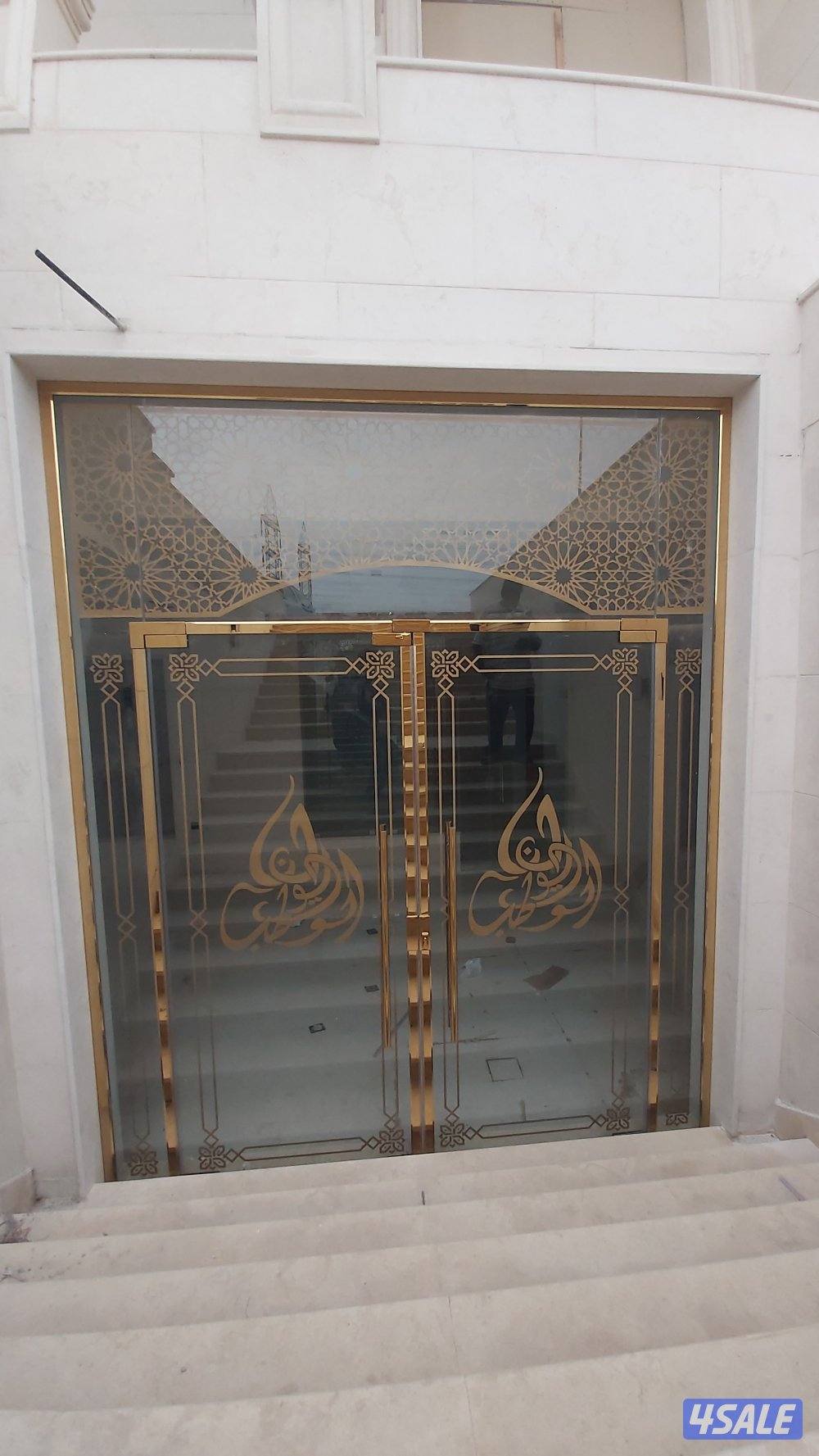 فني تركيب زجاج ومرايا8