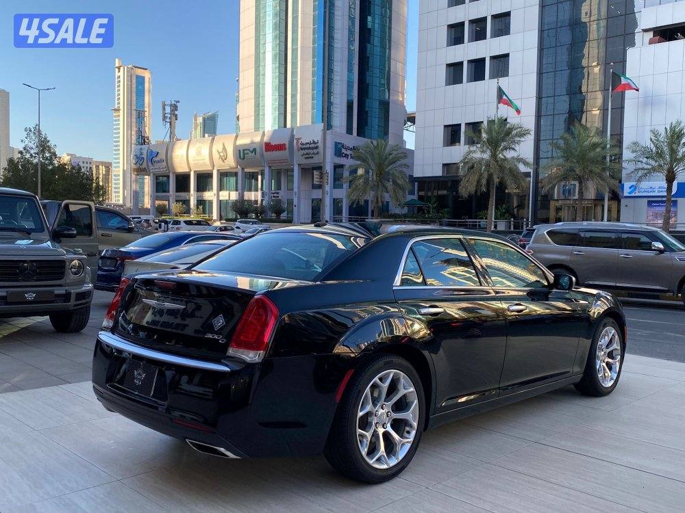كرايزلر C300 مواصفات خاصه موديل 2019 عداد 110 الف كيلو فقط صبغ الوكاله3