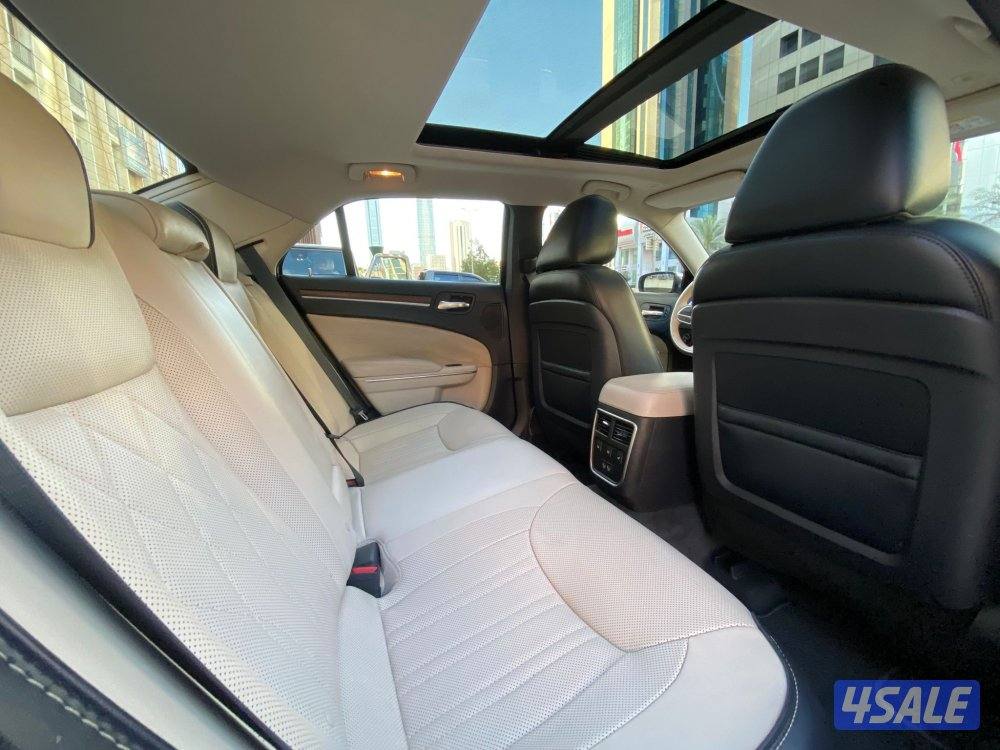كرايزلر C300 مواصفات خاصه موديل 2019 عداد 110 الف كيلو فقط صبغ الوكاله7