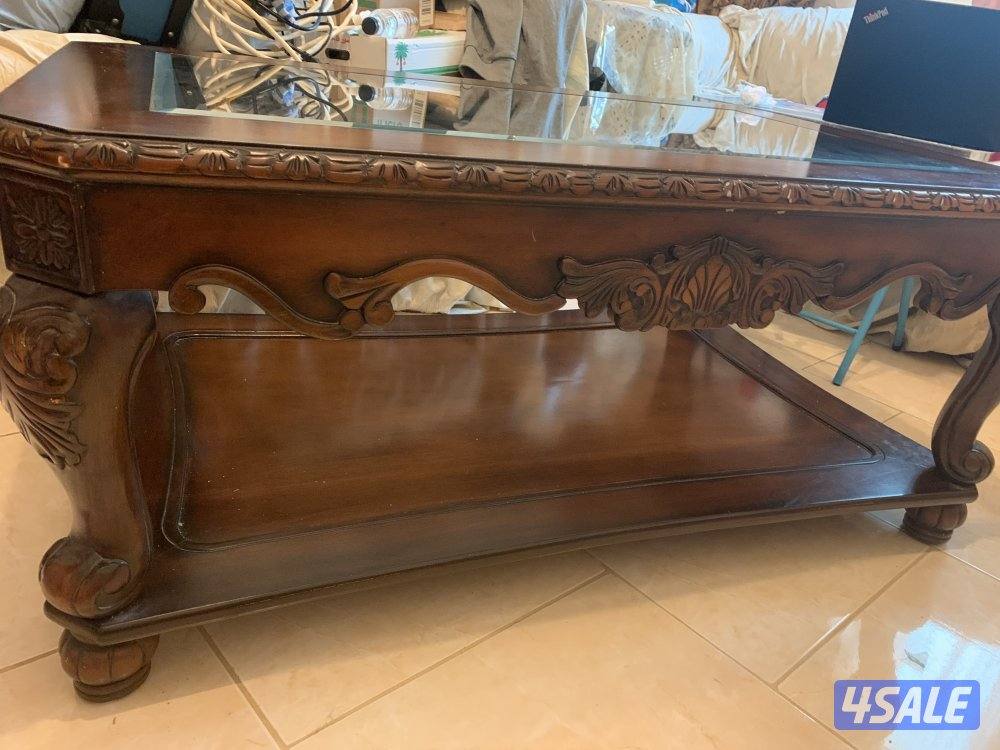 للبيع طاولة لغرفة الجلوس خشب مع زجاج4