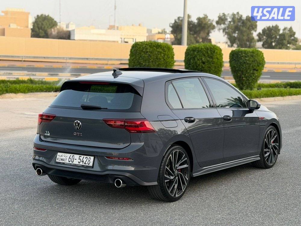 جولف GTI 2021 بحالة الوكالة4
