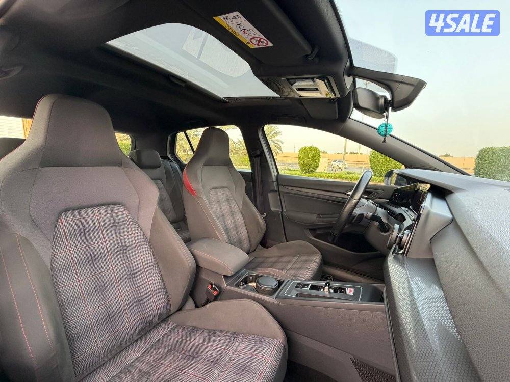 جولف GTI 2021 بحالة الوكالة8