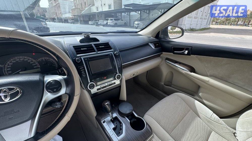 للبيع كامري 2012 GLX ماشي 2290