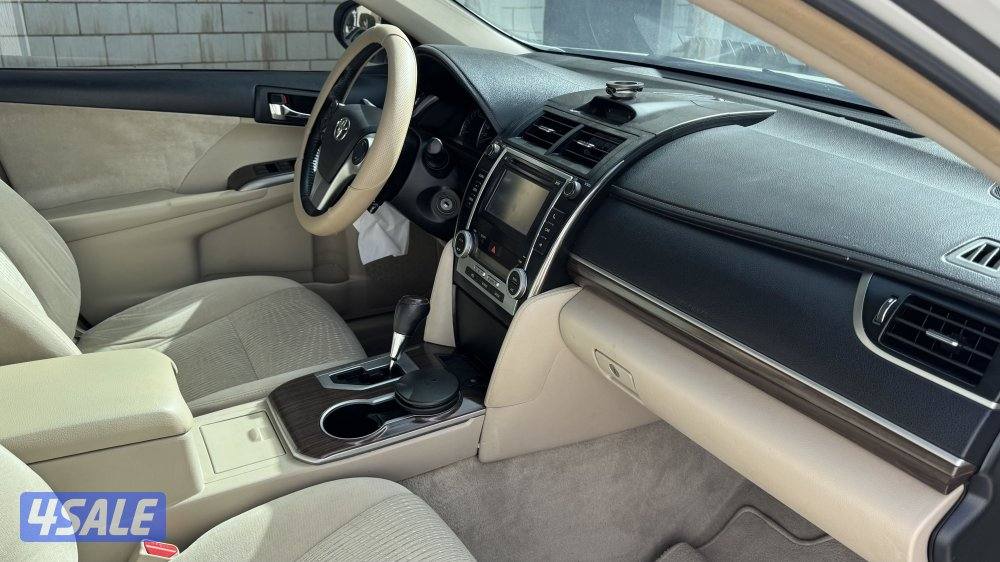 للبيع كامري 2012 GLX ماشي 2298