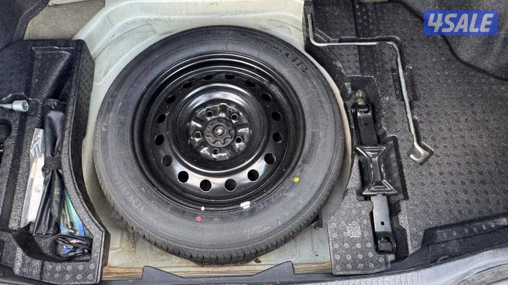 للبيع كامري 2012 GLX ماشي 2299