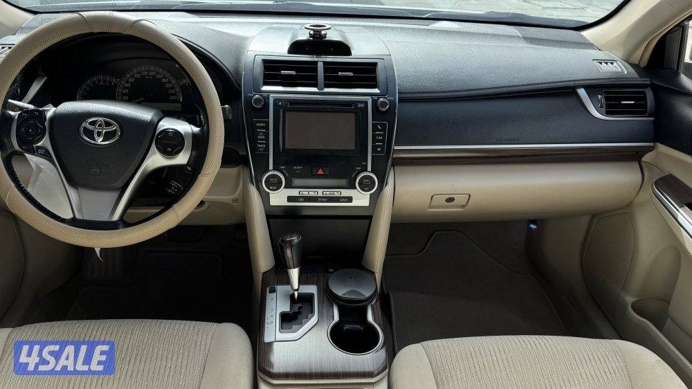 للبيع كامري 2012 GLX ماشي 22910