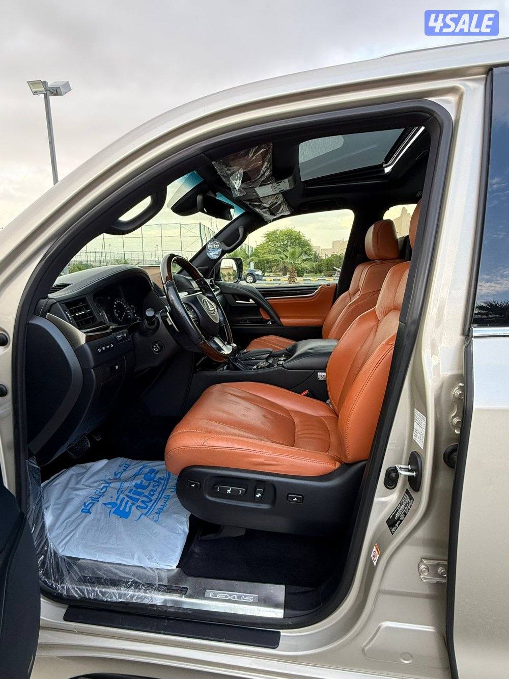 لكزس LX570 موديل ٢٠١٦ وارد الخليج له ملف في الساير7