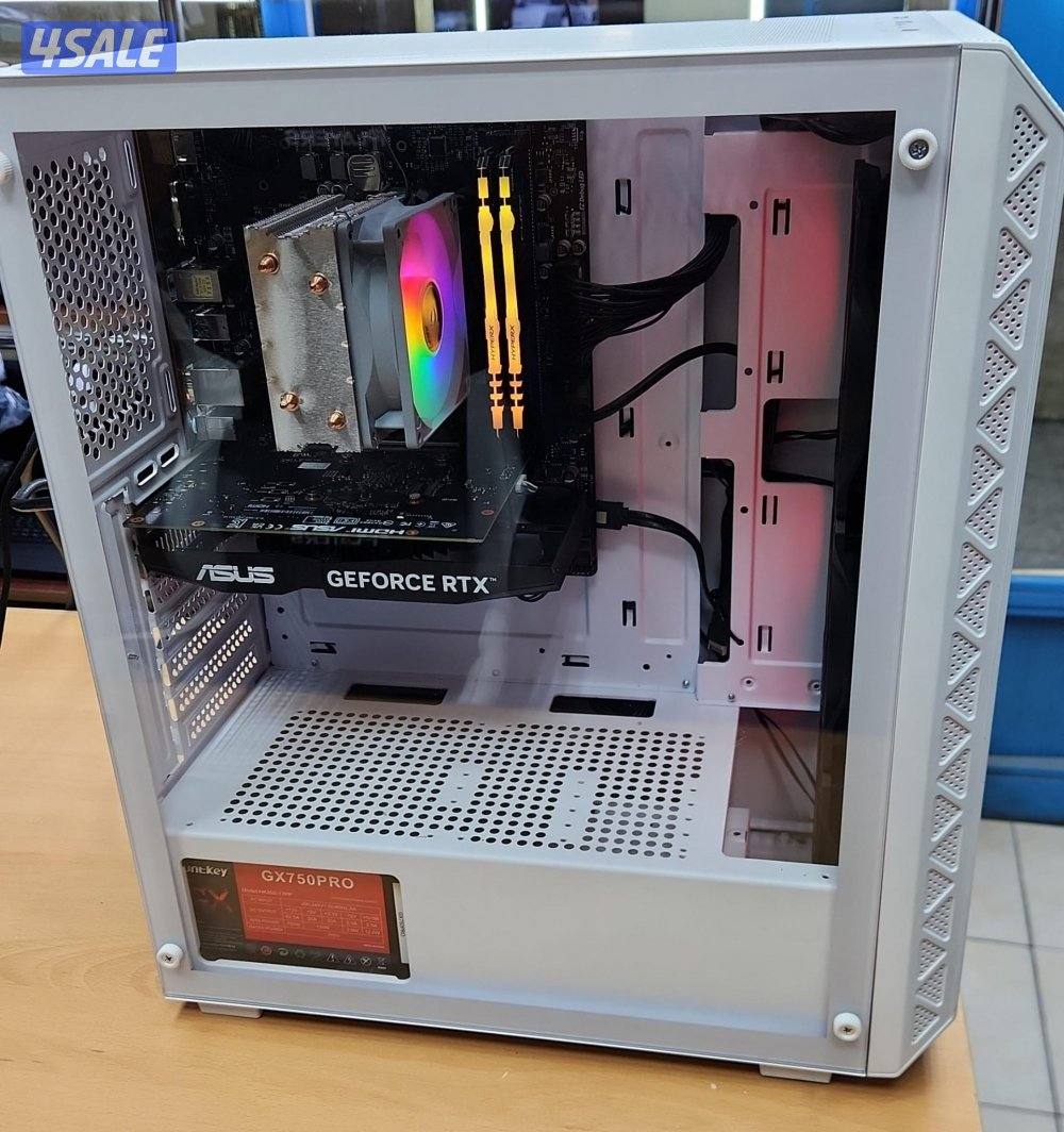 للبيع بي سي جيمنق وشاشات وكيبورد وموس بأرخص الاسعار8