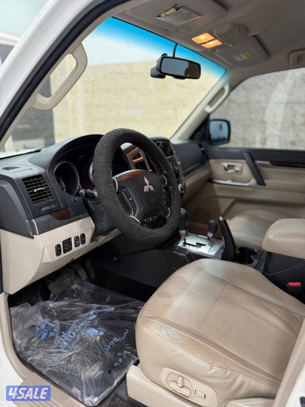 للبيع باجيرو20204