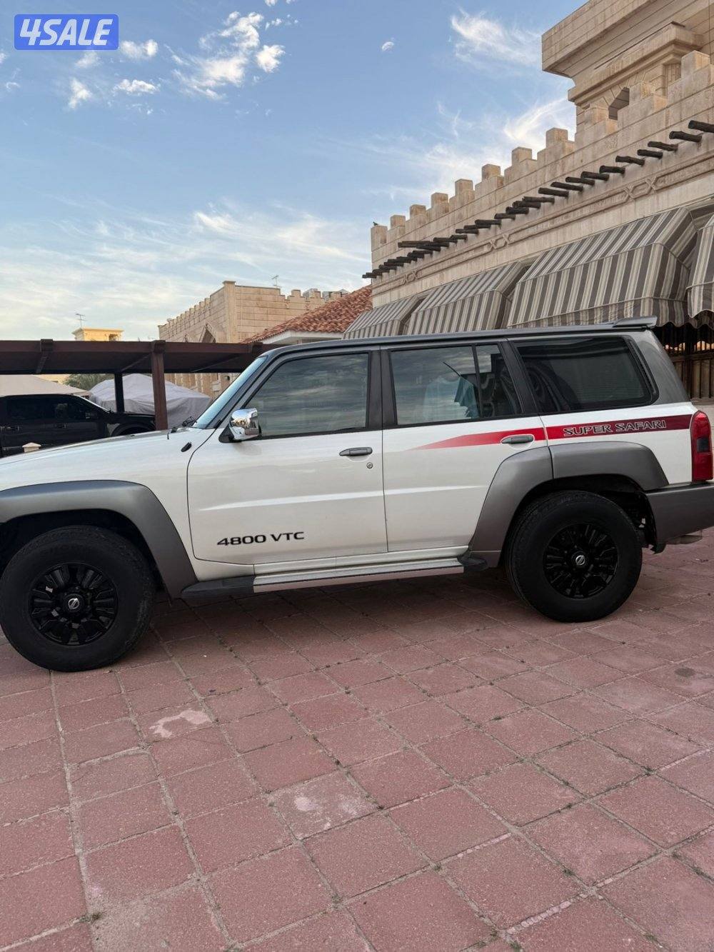 للبيع سوبر سفاري0