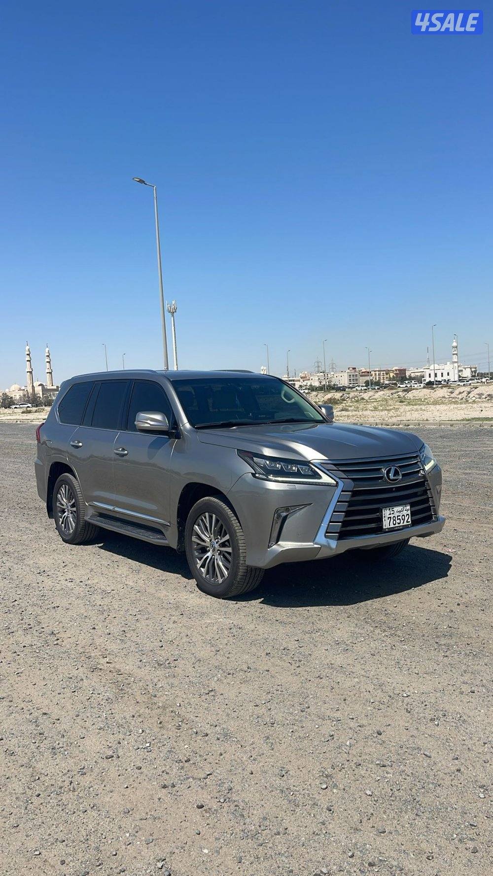 لكززس 2018 LX عداد ١٦٠ صبغ الوكاله معدا قطعتين عليه حمايه فل بدي1