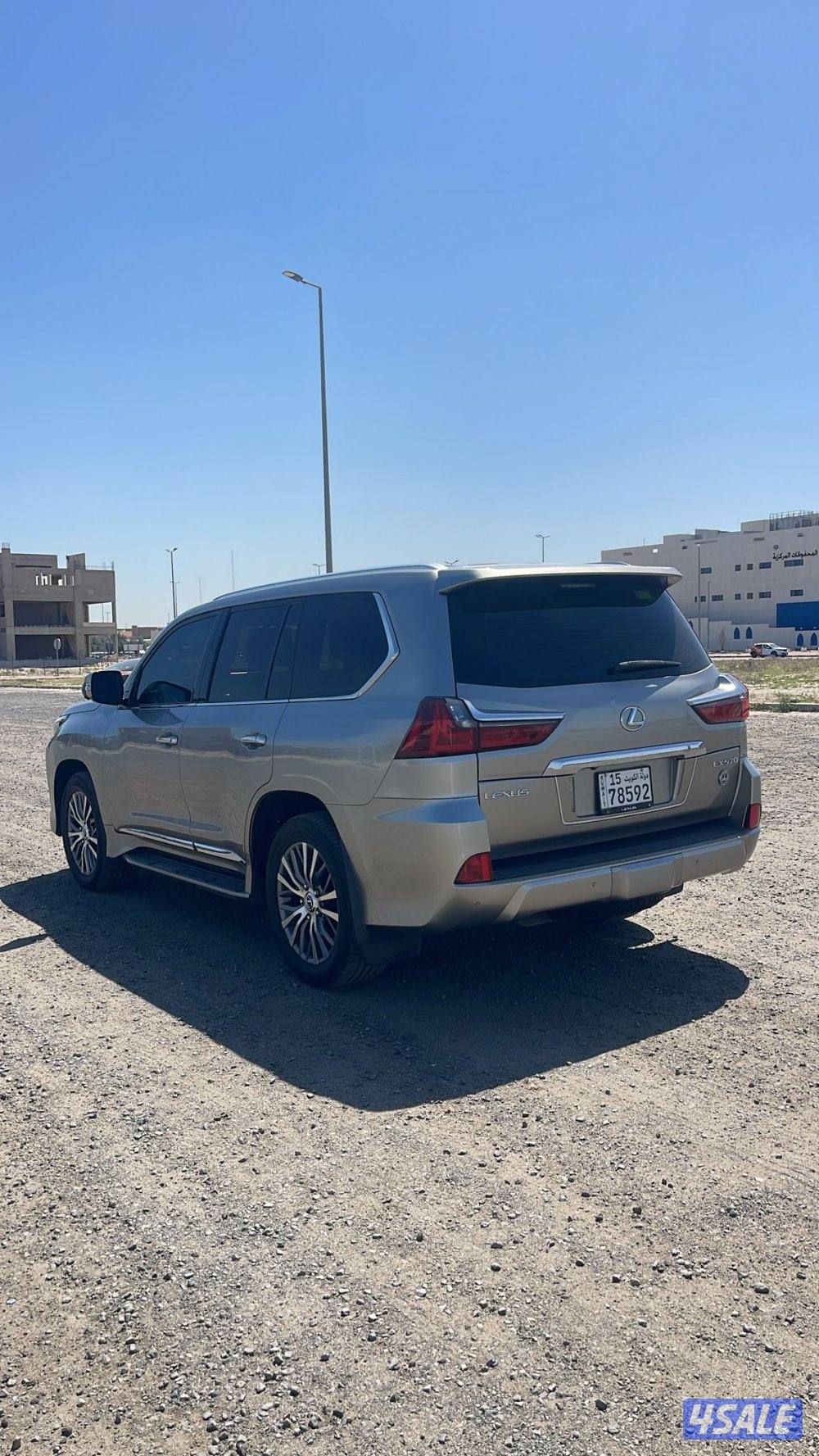 لكززس 2018 LX عداد ١٦٠ صبغ الوكاله معدا قطعتين عليه حمايه فل بدي3