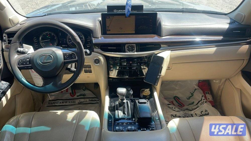 لكززس 2018 LX عداد ١٦٠ صبغ الوكاله معدا قطعتين عليه حمايه فل بدي6