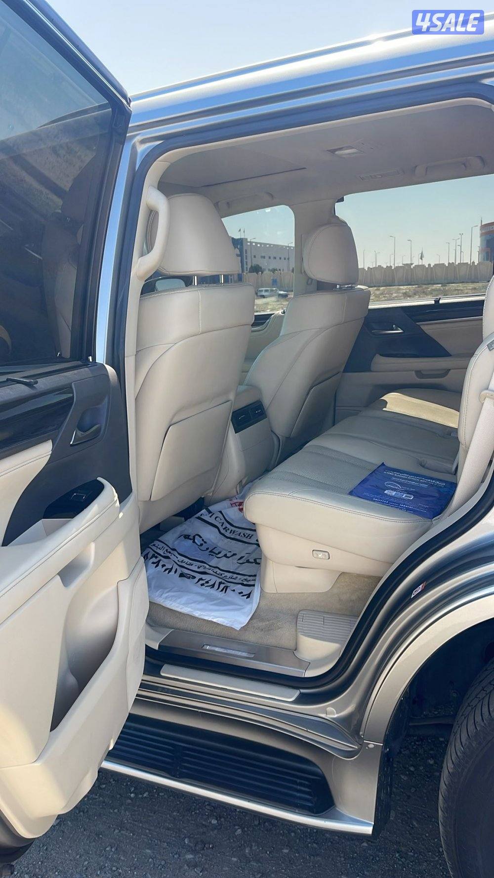 لكززس 2018 LX عداد ١٦٠ صبغ الوكاله معدا قطعتين عليه حمايه فل بدي5