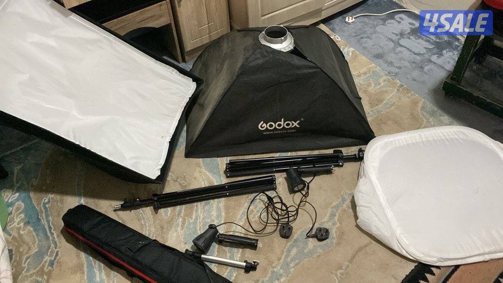 للبيع عدد2فلاش للإستديو تصوير بقيمة140دينار0